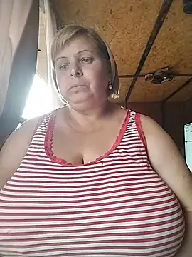 Snapshot of EvaCristal chatting on July 13, 2026, 9:30 am EvaCristal online show from July 13, 2026, 9:30 am