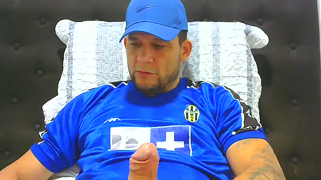 Snapshot of altenori112 chatting on June 20, 2026, 10:37 pm altenori112 online show from June 20, 2026, 10:37 pm