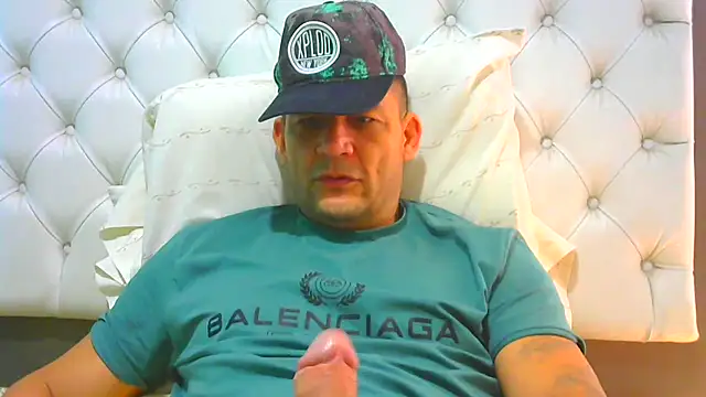 altenori112 online show from July 26, 2026, 12:23 pm