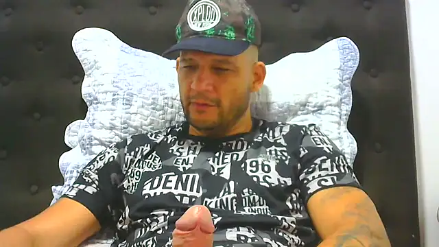 altenori112 online show from July 19, 2026, 3:37 am
