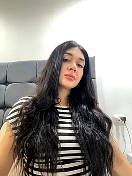 LaanaCooper online show from September 30, 2025, 4:57 pm