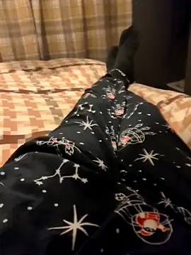 emmo1212 online show from February 5, 2026, 1:01 am