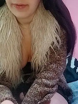 Snapshot of Amaya07 chatting on February 21, 2026, 11:07 pm Amaya07 online show from February 21, 2026, 11:07 pm