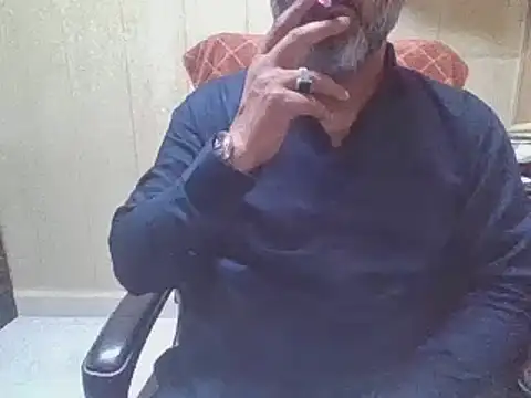 Snapshot of hairymaster95 chatting on May 11, 2026, 4:36 am hairymaster95 online show from May 11, 2026, 4:36 am
