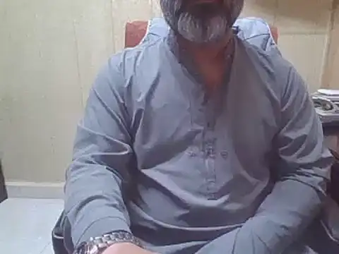 hairymaster95 online show from November 26, 2025, 4:23 am