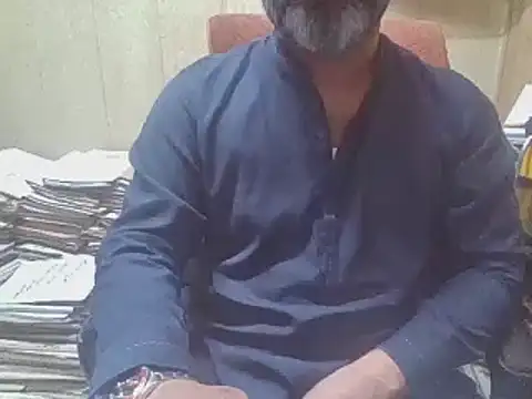 hairymaster95 online show from November 4, 2025, 4:16 am