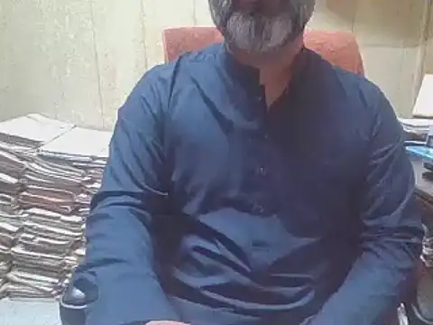 hairymaster95 online show from October 15, 2025, 3:27 am