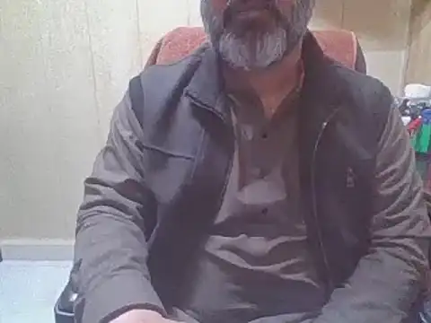 hairymaster95 online show from February 4, 2026, 6:41 am