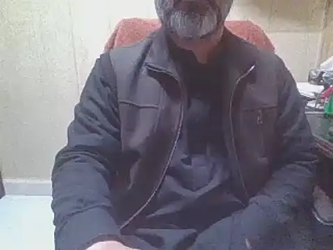 hairymaster95 online show from February 3, 2026, 4:43 am