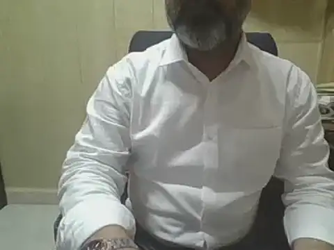 Snapshot of hairymaster95 chatting on May 7, 2026, 4:17 am hairymaster95 online show from May 7, 2026, 4:17 am