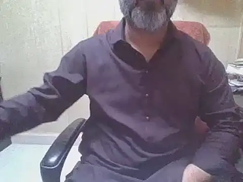 Snapshot of hairymaster95 chatting on May 6, 2026, 4:38 am hairymaster95 online show from May 6, 2026, 4:38 am