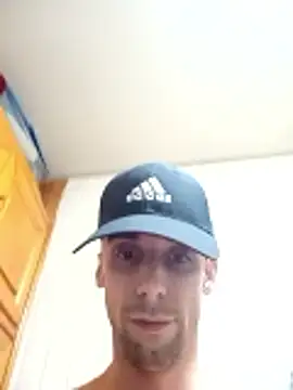 Snapshot of Joona6969 chatting on December 15, 2025, 11:10 pm Joona6969 online show from December 15, 2025, 11:10 pm