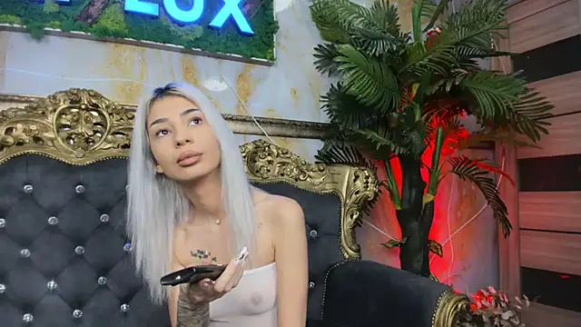 Jasminporn online show from November 22, 2025, 9:57 pm