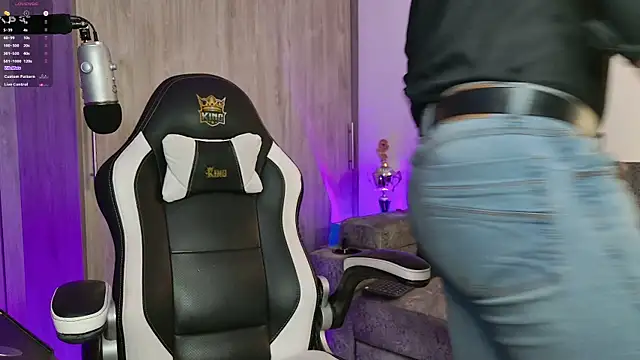 mr david cox online show from March 6, 2025, 12:43 am