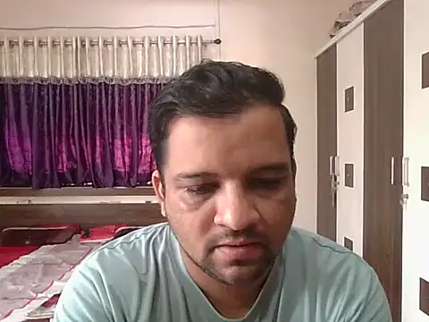 Snapshot of dhruv_love chatting on October 10, 2025, 4:02 am dhruv love online show from October 10, 2025, 4:02 am