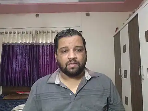 Snapshot of dhruv_love chatting on July 28, 2026, 11:17 am dhruv love online show from July 28, 2026, 11:17 am