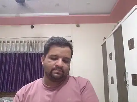Snapshot of dhruv_love chatting on July 7, 2026, 12:52 pm dhruv love online show from July 7, 2026, 12:52 pm