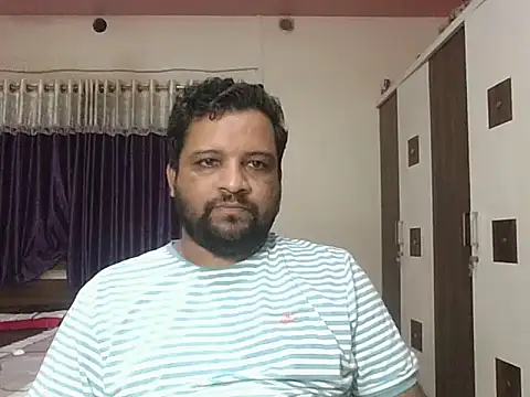 Snapshot of dhruv_love chatting on July 30, 2026, 1:21 pm dhruv love online show from July 30, 2026, 1:21 pm