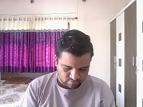 Snapshot of dhruv_love chatting on October 13, 2025, 3:41 am dhruv love online show from October 13, 2025, 3:41 am