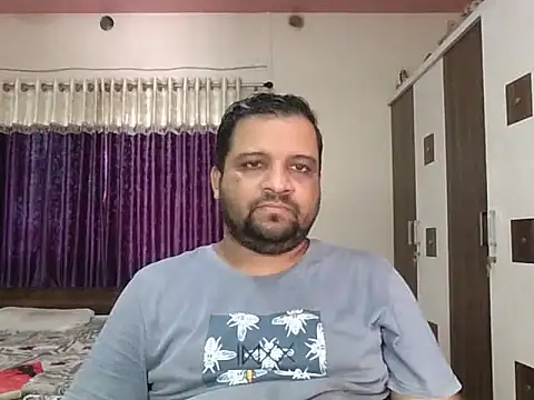Snapshot of dhruv_love chatting on July 18, 2026, 11:30 am dhruv love online show from July 18, 2026, 11:30 am