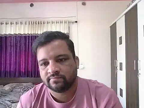 Snapshot of dhruv_love chatting on December 2, 2025, 4:25 am dhruv love online show from December 2, 2025, 4:25 am