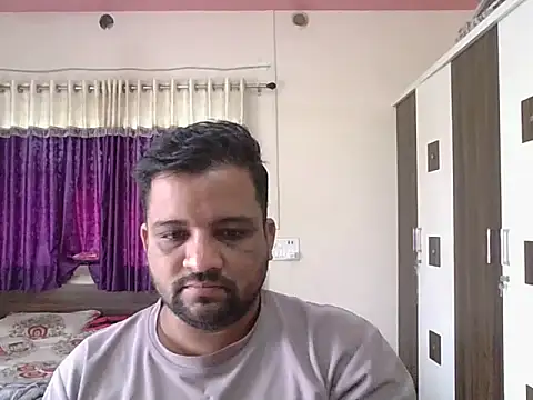 Snapshot of dhruv_love chatting on November 28, 2025, 4:34 am dhruv love online show from November 28, 2025, 4:34 am