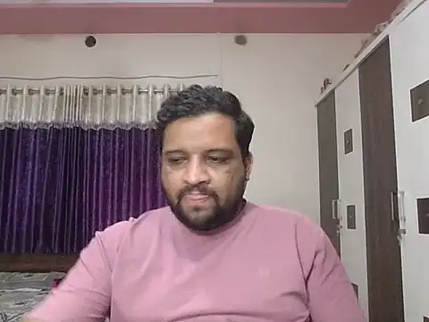 Snapshot of dhruv_love chatting on July 25, 2026, 12:11 pm dhruv love online show from July 25, 2026, 12:11 pm