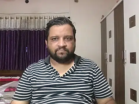 Snapshot of dhruv_love chatting on August 1, 2026, 11:52 am dhruv love online show from August 1, 2026, 11:52 am