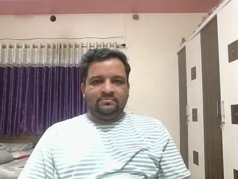 Snapshot of dhruv_love chatting on July 10, 2026, 1:22 pm dhruv love online show from July 10, 2026, 1:22 pm