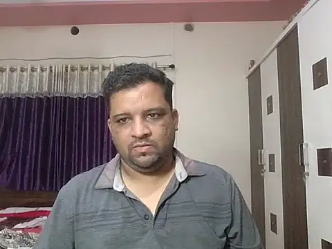 Snapshot of dhruv_love chatting on August 5, 2026, 1:16 pm dhruv love online show from August 5, 2026, 1:16 pm
