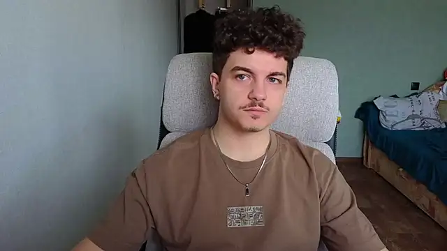 Snapshot of Remy_Miles chatting on March 22, 2026, 5:21 am Remy Miles online show from March 22, 2026, 5:21 am