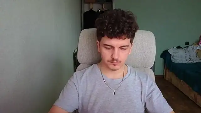 Snapshot of Remy_Miles chatting on March 19, 2026, 5:07 am Remy Miles online show from March 19, 2026, 5:07 am