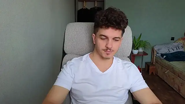 Remy Miles online show from December 5, 2025, 11:20 am