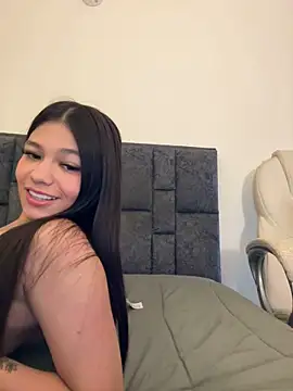 Alyshanon18 online show from May 10, 2026, 1:36 pm
