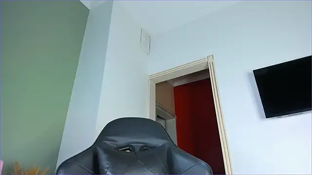 taeni lara online show from January 18, 2026, 1:14 pm