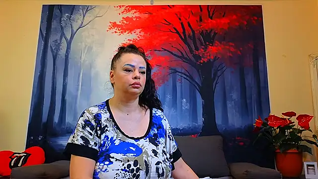 ElizabethEven online show from February 21, 2025, 5:13 am