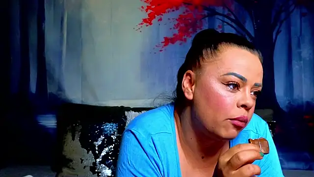 ElizabethEven online show from May 7, 2026, 4:10 pm