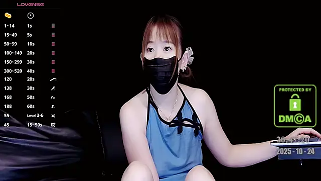 Snapshot of melia_Z chatting on October 24, 2025, 12:48 pm melia Z online show from October 24, 2025, 12:48 pm