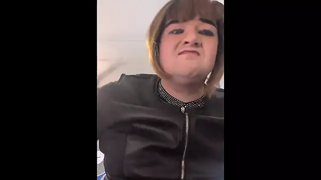 Sissyboystefani online show from March 21, 2026, 11:58 am