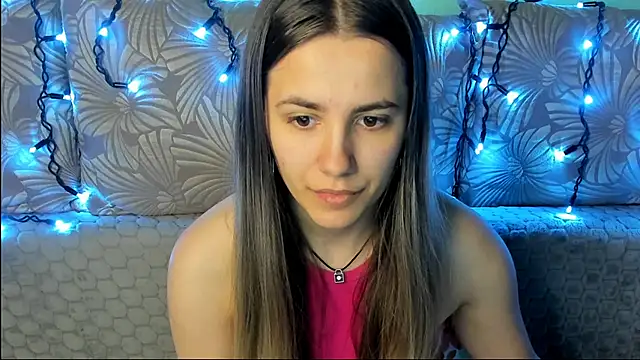 Snapshot of MaggieCake chatting on May 31, 2026, 1:44 am MaggieCake online show from May 31, 2026, 1:44 am