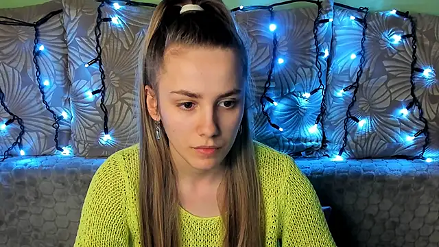 Snapshot of MaggieCake chatting on January 28, 2025, 1:50 am MaggieCake online show from January 28, 2025, 1:50 am