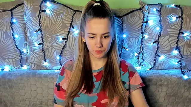 Snapshot of MaggieCake chatting on January 30, 2025, 5:30 am MaggieCake online show from January 30, 2025, 5:30 am
