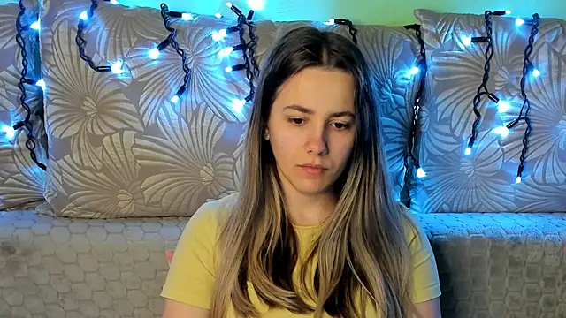 MaggieCake online show from February 21, 2026, 4:03 am