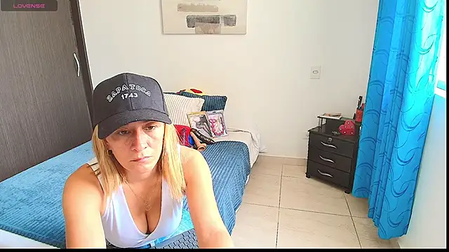 Naty Stone online show from February 6, 2025, 3:41 pm
