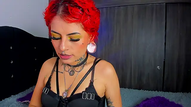 Snapshot of Rainnbow_ chatting on December 13, 2024, 2:54 am Rainnbow online show from December 13, 2024, 2:54 am