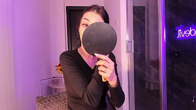 Snapshot of realhotfallingdevil chatting on March 6, 2026, 5:24 am realhotfallingdevil online show from March 6, 2026, 5:24 am