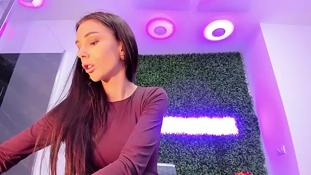 Snapshot of realhotfallingdevil chatting on November 25, 2025, 4:24 am realhotfallingdevil online show from November 25, 2025, 4:24 am