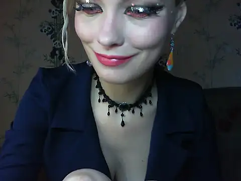 Snapshot of WildMissNiks chatting on May 20, 2026, 7:38 am WildMissNiks online show from May 20, 2026, 7:38 am