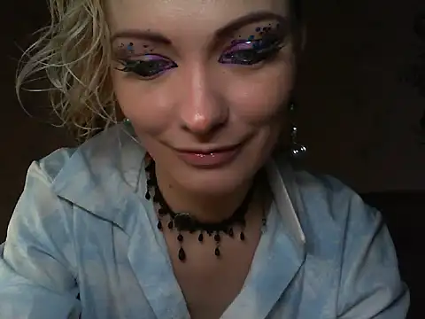 Snapshot of WildMissNiks chatting on May 25, 2026, 6:34 am WildMissNiks online show from May 25, 2026, 6:34 am
