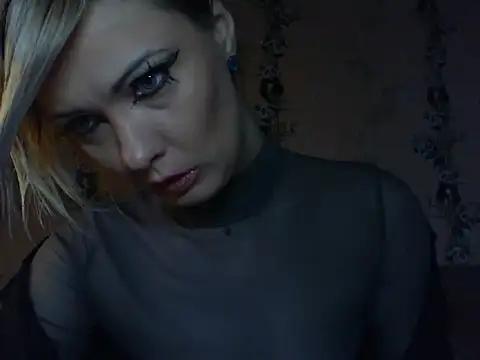Snapshot of WildMissNiks chatting on April 29, 2026, 6:06 am WildMissNiks online show from April 29, 2026, 6:06 am
